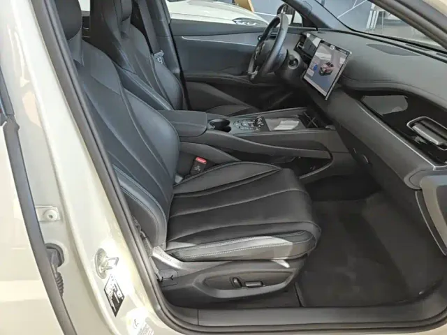 BYD Seal 06 — Фото автомобиля 24