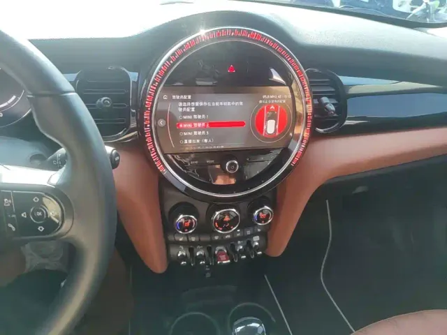MINI Hatch — Фото автомобиля 12
