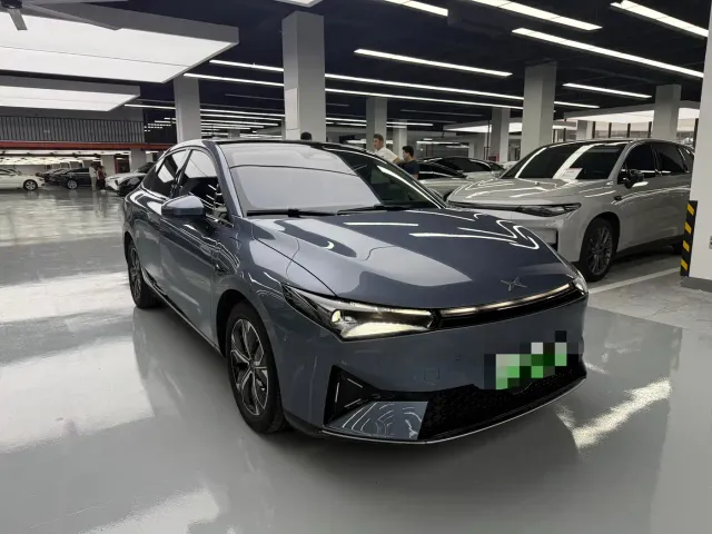 Xpeng P5 — Фото автомобиля 3