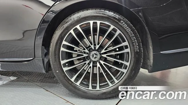Mercedes-Benz S-Class S-класс W223 — Фото автомобиля 17