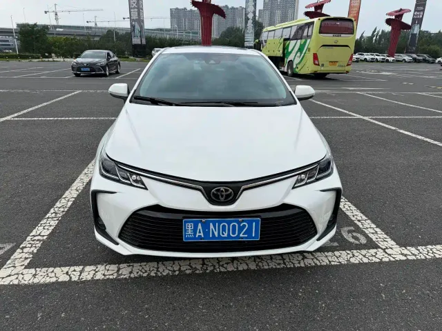 Toyota Corolla — Фото автомобиля 2
