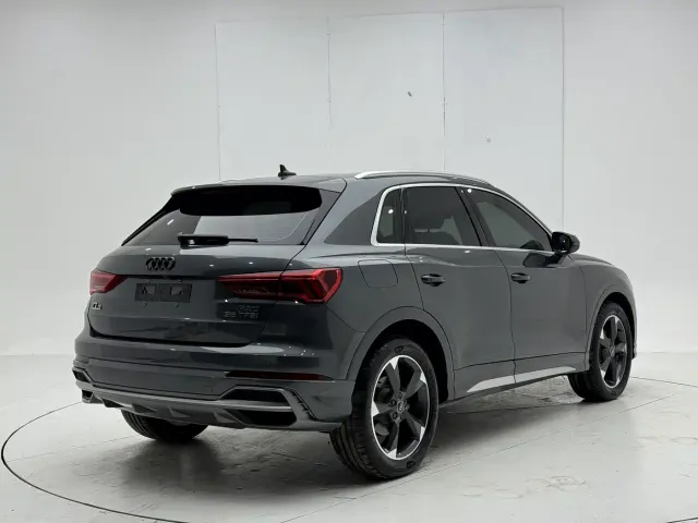 Audi Q3 — Фото автомобиля 4