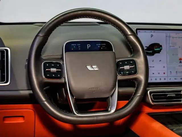 Li Auto L7 — Фото автомобиля 25