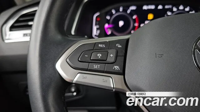 Volkswagen Tiguan — Фото автомобиля 29