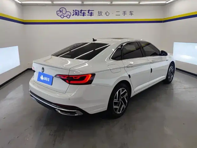 Volkswagen Sagitar — Фото автомобиля 3