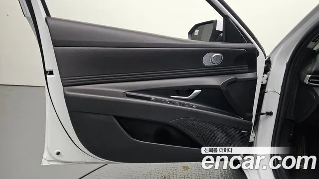 Hyundai Avante CN7 — Фото автомобиля 25