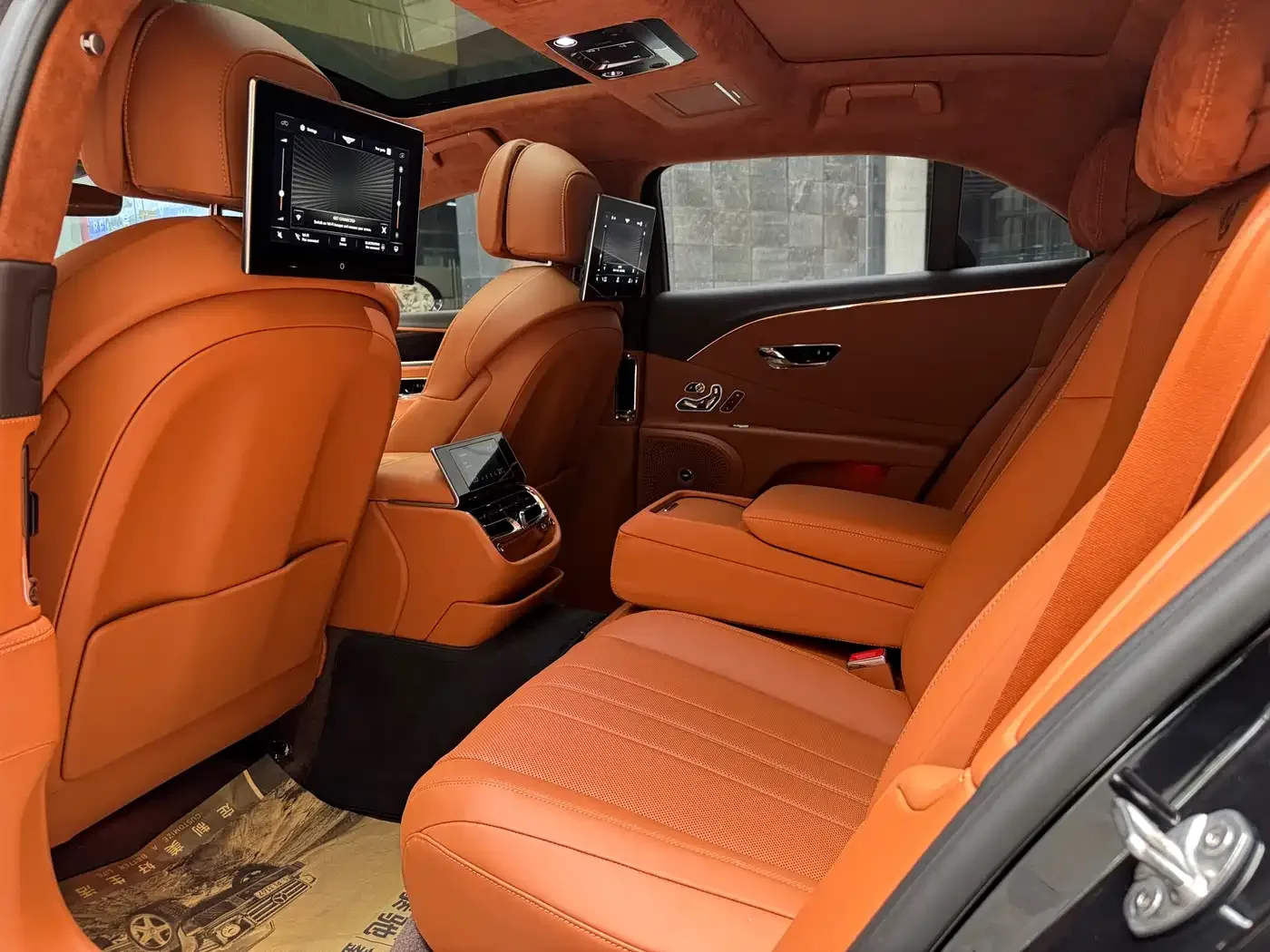 Bentley Flying Spur Plug-in Hybrid 2022 2.9T V6 Hybrid — Фото автомобиля 17