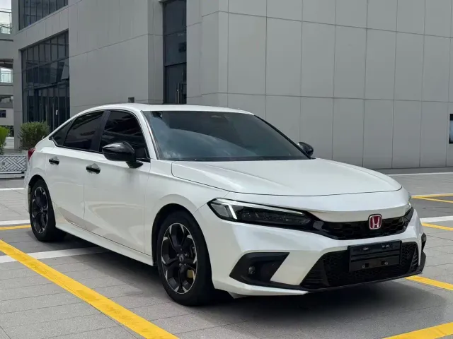 Honda Civic — Фото автомобиля 3