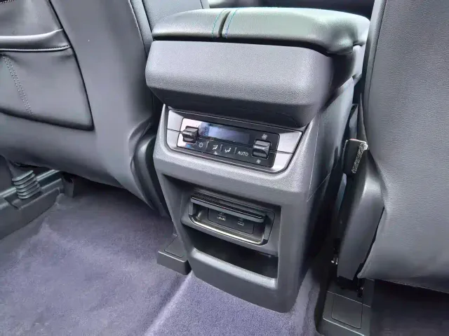 Ford Edge — Фото автомобиля 11