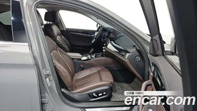 BMW 5-Series 5 серия (G30) 523d xDrive Luxury — Фото автомобиля 11