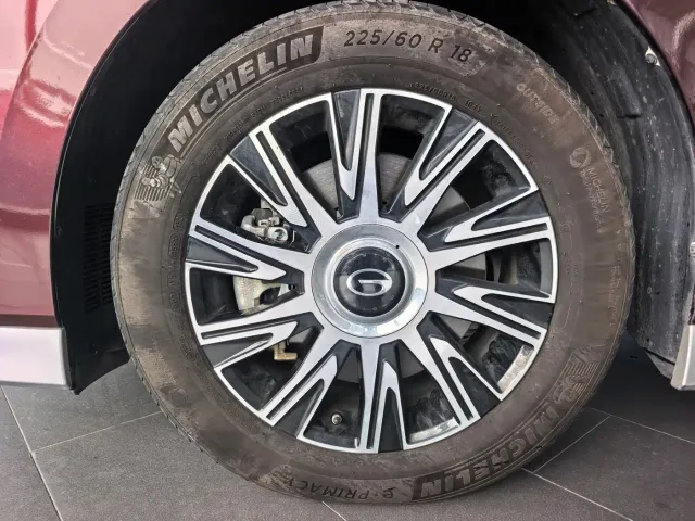 GAC Trumpchi E9 — Фото автомобиля 27