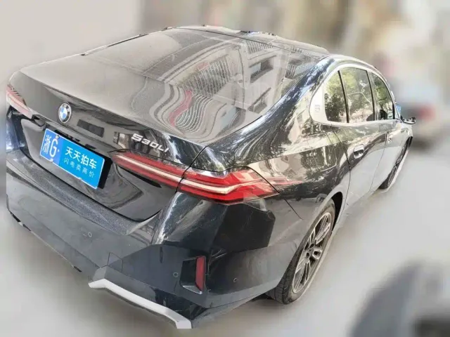 BMW BMW 5 Series 2024 530Li Leading M Sport Package — Фото автомобиля 5