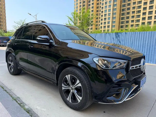 Mercedes-Benz GLE-Class — Фото автомобиля 3