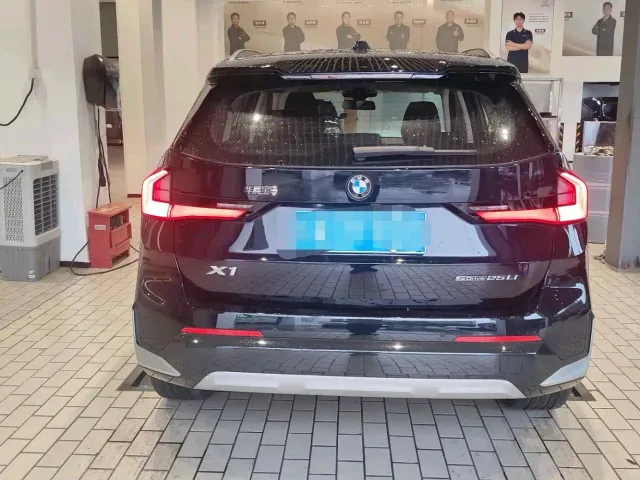 BMW X1 — Фото автомобиля 7