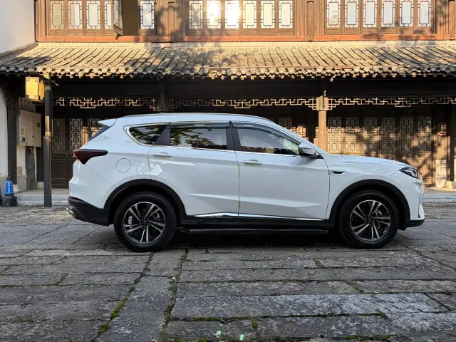 Jetour X70 Plus — Фото автомобиля 11