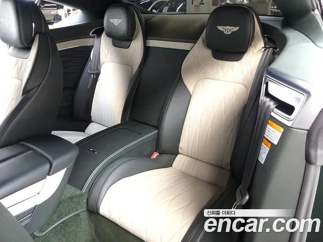Bentley Continental — Фото автомобиля 14