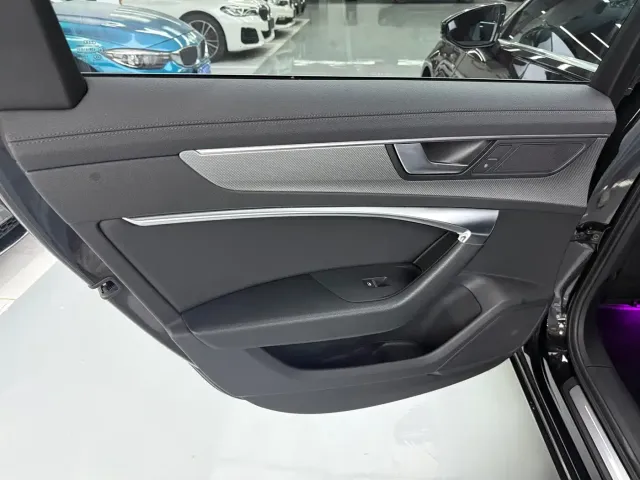 Audi Audi A6L 2022 40 TFSI Luxury Dynamic — Фото автомобиля 15