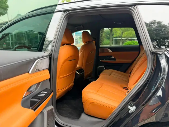 Xpeng G9 — Фото автомобиля 10