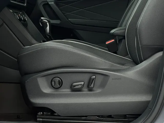 Volkswagen Tiguan L — Фото автомобиля 20