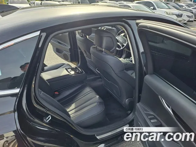 Genesis G80 Бензин 2.5 турбо AWD — Фото автомобиля 12