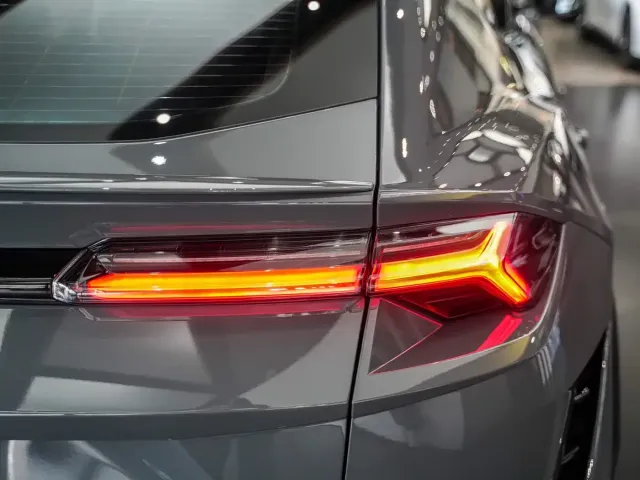 Lamborghini Urus — Фото автомобиля 15