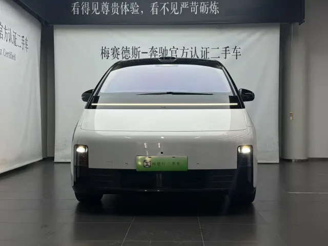 Li Auto MEGA — Фото автомобиля 2