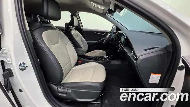 Kia Niro The All New — Фото автомобиля 10
