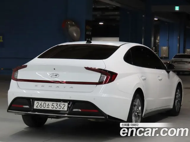 Hyundai Sonata — Фото автомобиля 4