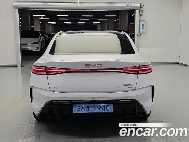 BYD Seal — Фото автомобиля 3