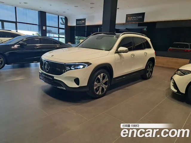 Фотография автомобиля — Mercedes-Benz EQB X243
