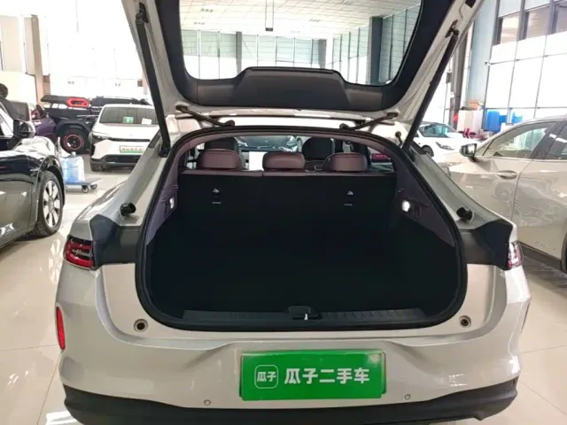 Changan Qiyuan A06 — Фото автомобиля 18