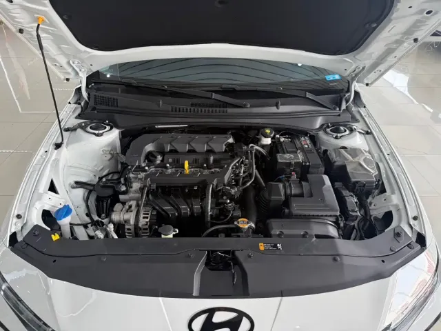 Hyundai Elantra — Фото автомобиля 17