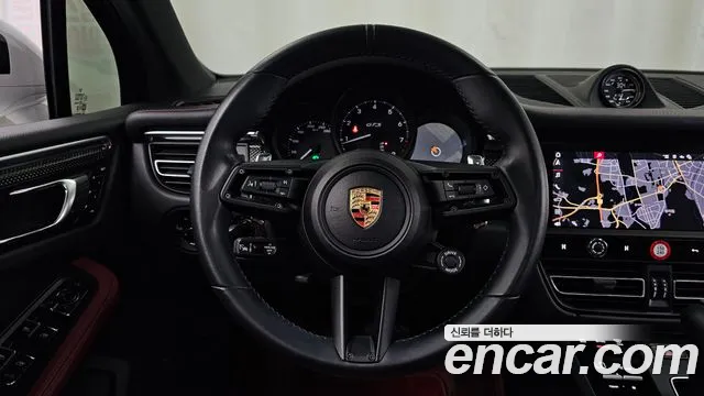 Porsche Macan — Фото автомобиля 13