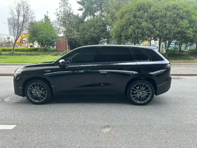 Leapmotor C10 — Фото автомобиля 3