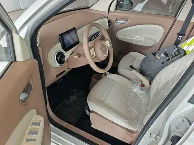 Wuling Hongguang Mini EV — Фото автомобиля 15