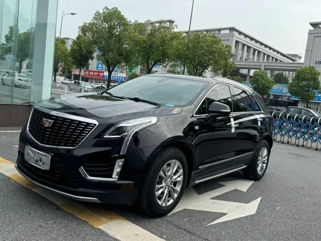 Фотография автомобиля — Cadillac XT5