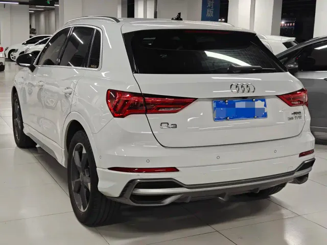 Audi Q3 — Фото автомобиля 4