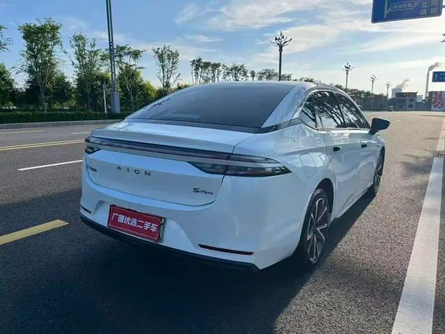 GAC Aion S Plus — Фото автомобиля 8