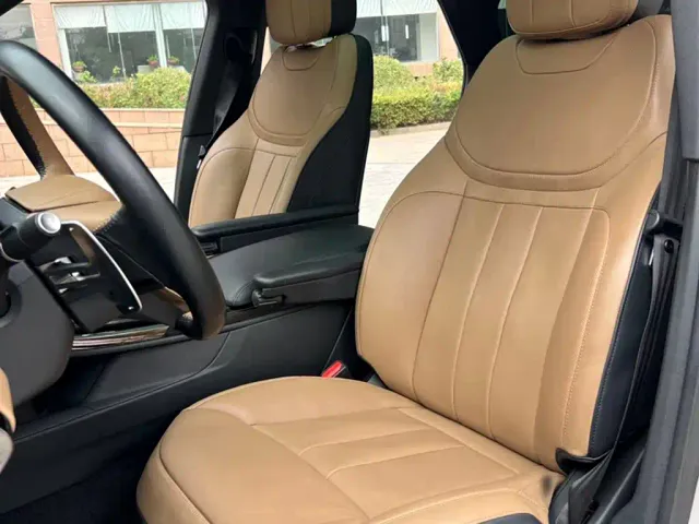 Land Rover Range Rover Sport — Фото автомобиля 18