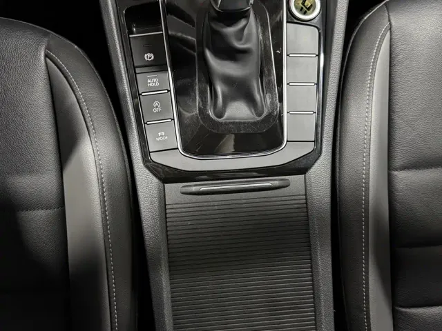 Volkswagen Sagitar — Фото автомобиля 20