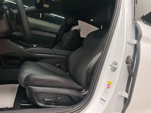 BYD Qin L — Фото автомобиля 14