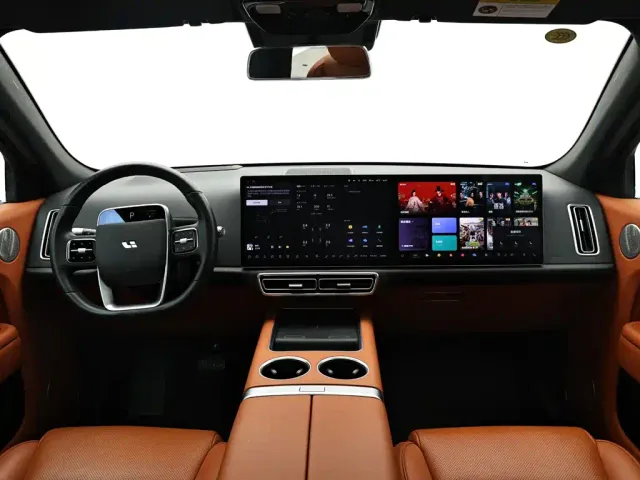 Li Auto L7 — Фото автомобиля 14