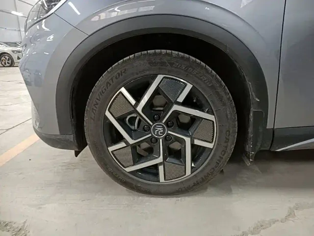 BYD Yuan PLUS — Фото автомобиля 22