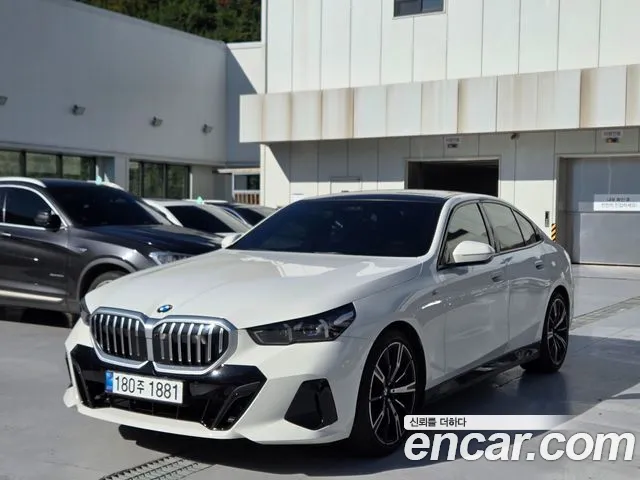 Фотография автомобиля — BMW 5 Series G60