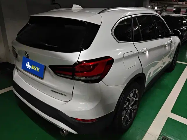 BMW X1 — Фото автомобиля 3