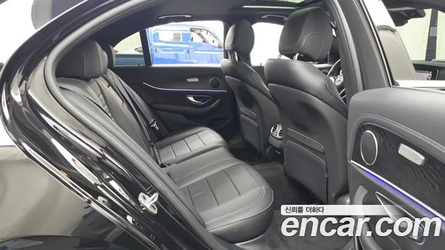 Mercedes-Benz E-Class W213 — Фото автомобиля 18