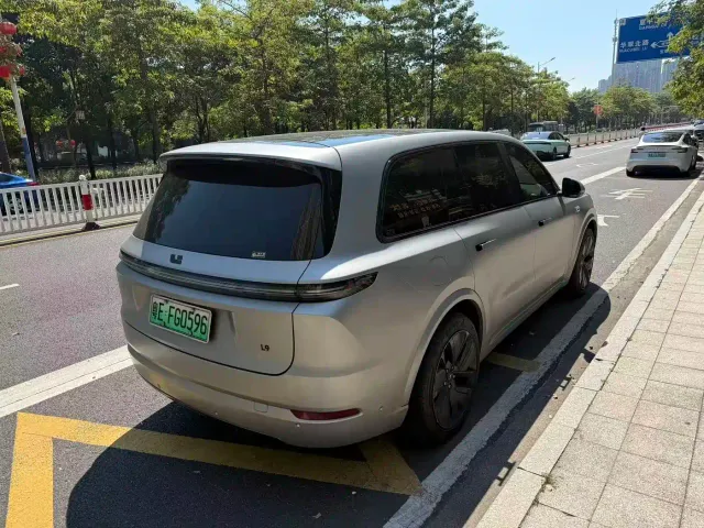 Li Auto L9 — Фото автомобиля 3