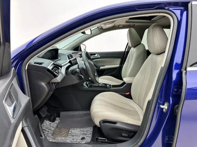 Peugeot 408 — Фото автомобиля 6