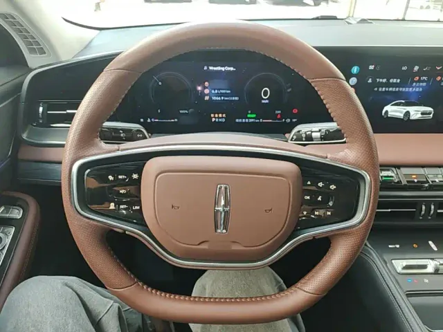 Lincoln Z — Фото автомобиля 10
