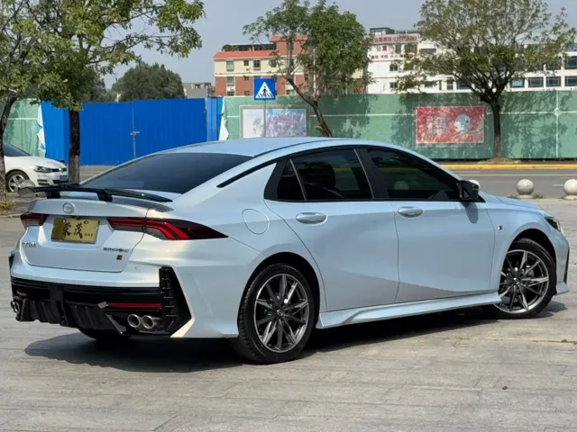 GAC Trumpchi Emkoo — Фото автомобиля 12